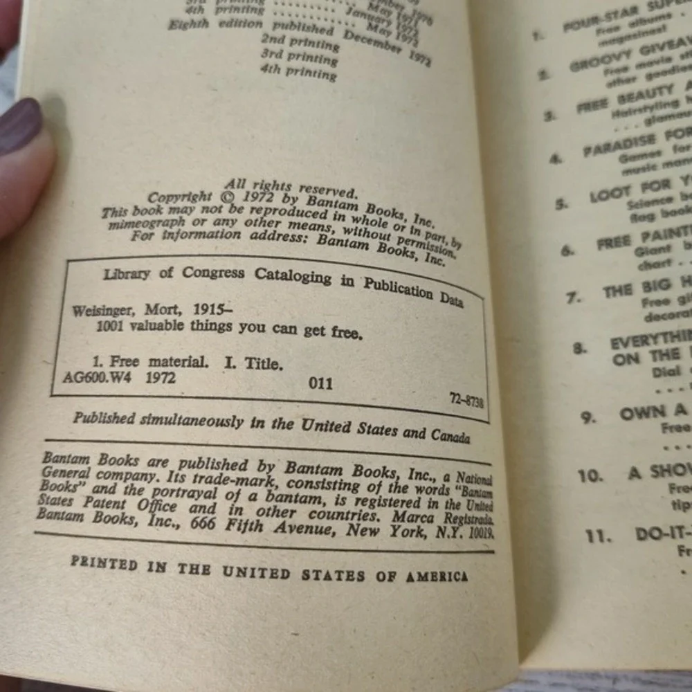 1001 Valuable Things You Can Get For Free Mort Weisinger 1972 Bantam Vintage‎ PB